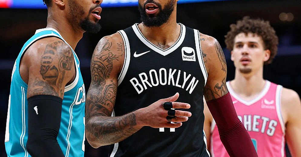 Mike James và câu 'tôi gần như đã là cầu thủ Barcelona': đọc ván cờ Efes qua khoảng trễ đàm phán