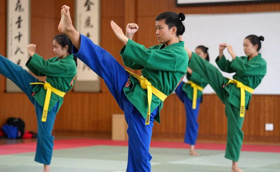 Bản phân tích trống rỗng và phép thử toàn vẹn của thể thao điện tử